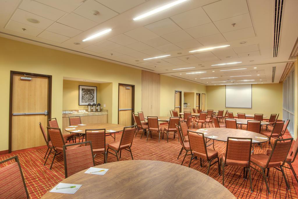 Courtyard By Marriott Leon At The Poliforum Εξωτερικό φωτογραφία