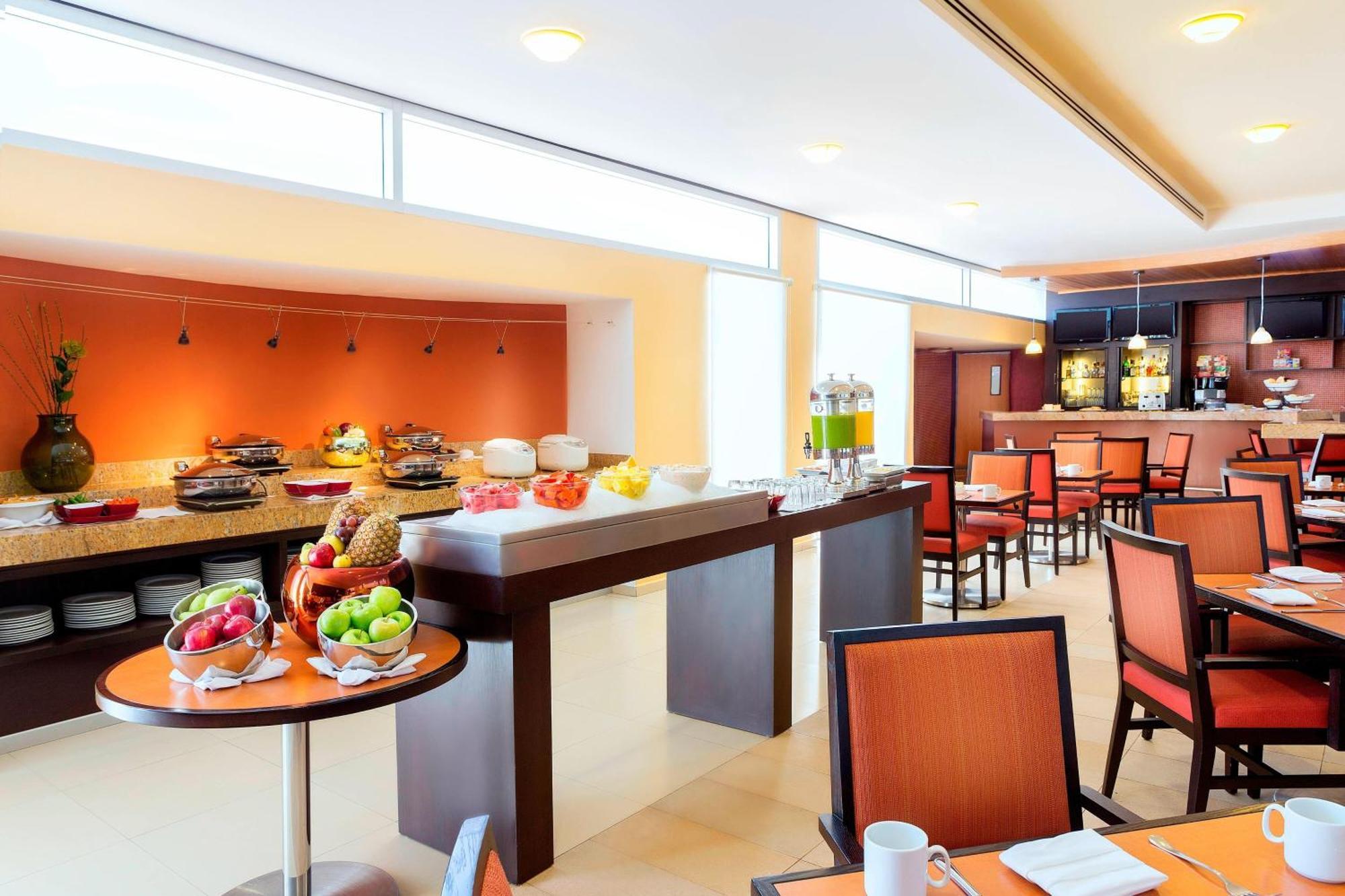 Courtyard By Marriott Leon At The Poliforum Εξωτερικό φωτογραφία