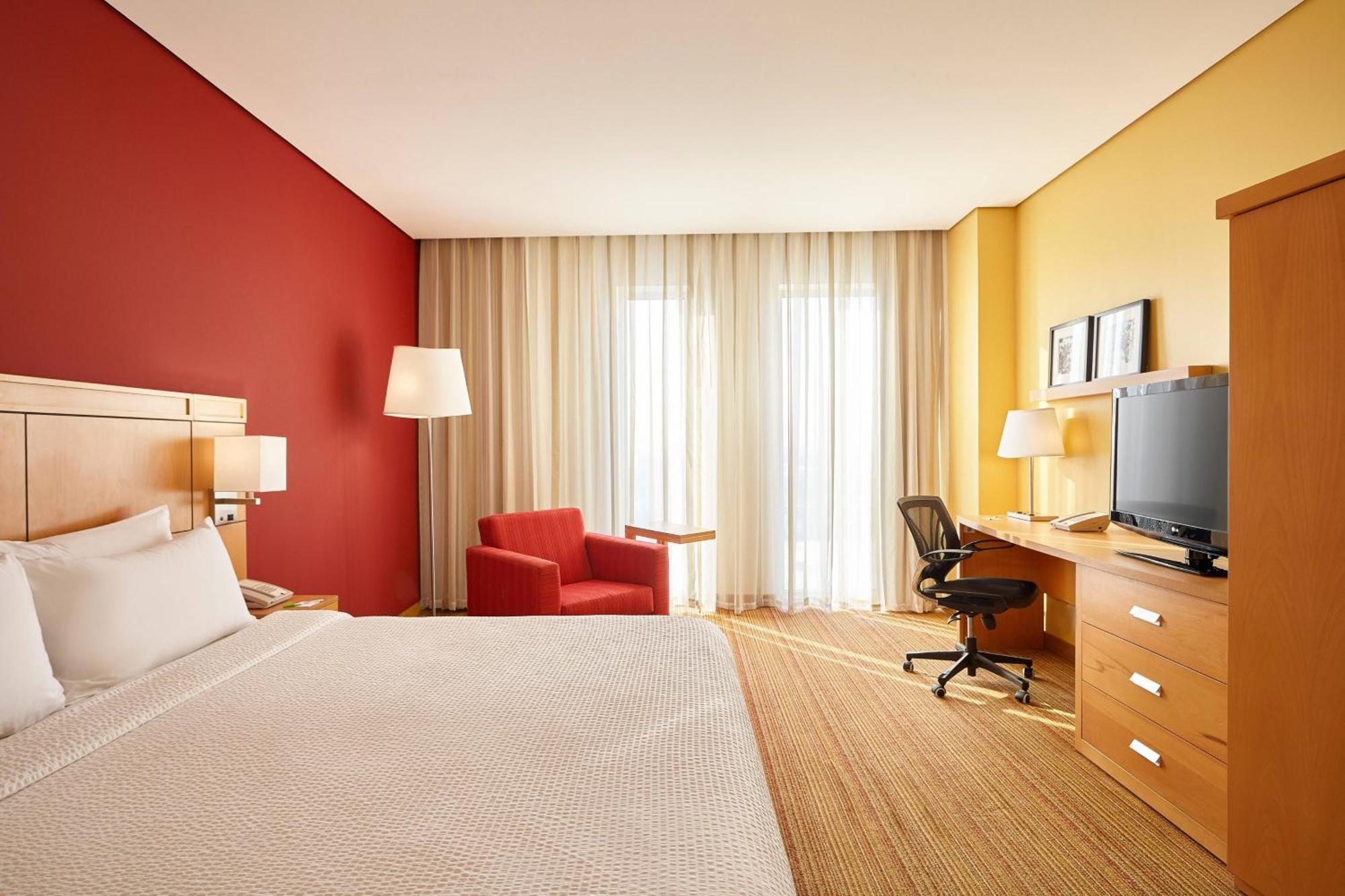 Courtyard By Marriott Leon At The Poliforum Εξωτερικό φωτογραφία
