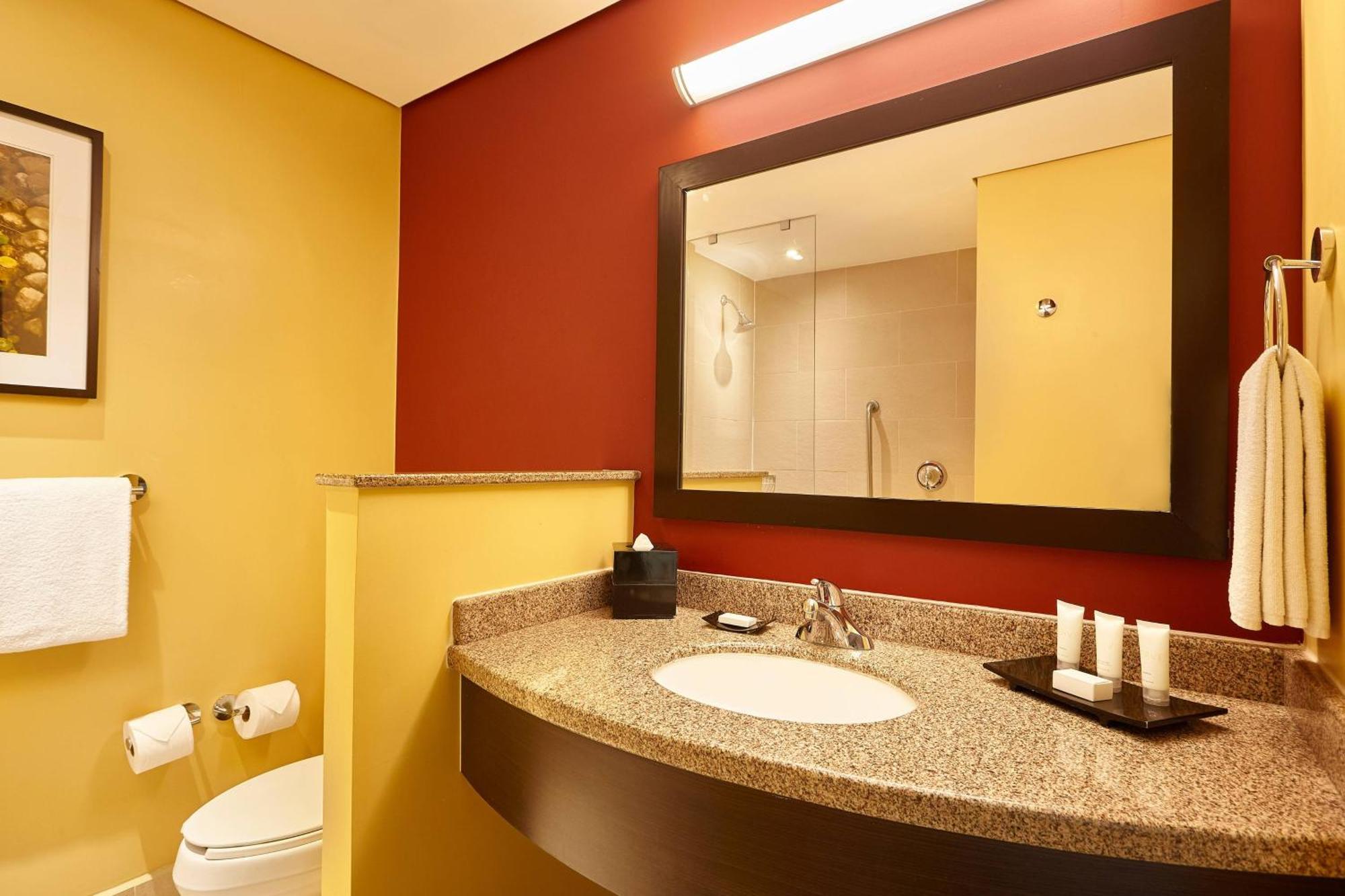 Courtyard By Marriott Leon At The Poliforum Εξωτερικό φωτογραφία