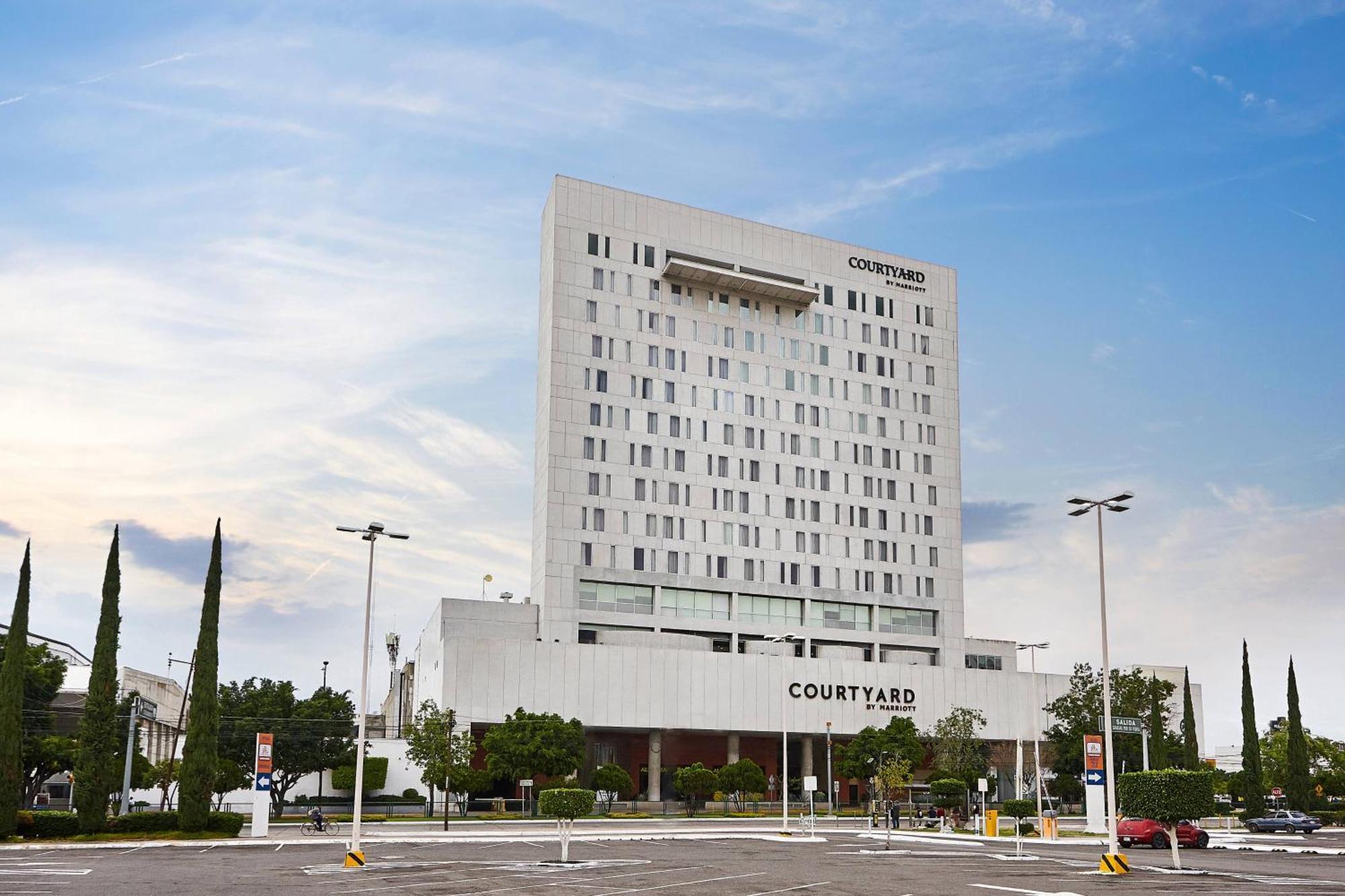 Courtyard By Marriott Leon At The Poliforum Εξωτερικό φωτογραφία